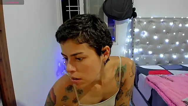 Snapshot of natt_op chatting on December 20, 2025, 12:24 am natt op online show from December 20, 2025, 12:24 am