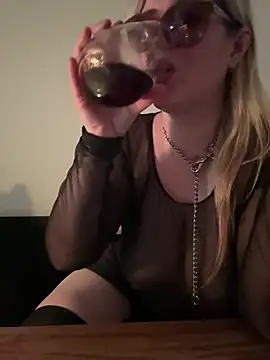 Snapshot of Granlady7 chatting on May 7, 2026, 6:00 pm Granlady7 online show from May 7, 2026, 6:00 pm