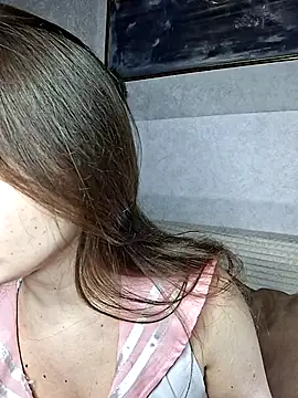 Snapshot of Olivia_OliV chatting on November 10, 2025, 12:48 am Olivia OliV online show from November 10, 2025, 12:48 am