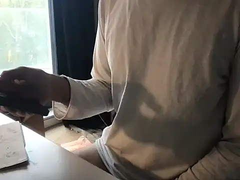 TomTop 11 online show from October 6, 2025, 7:31 am