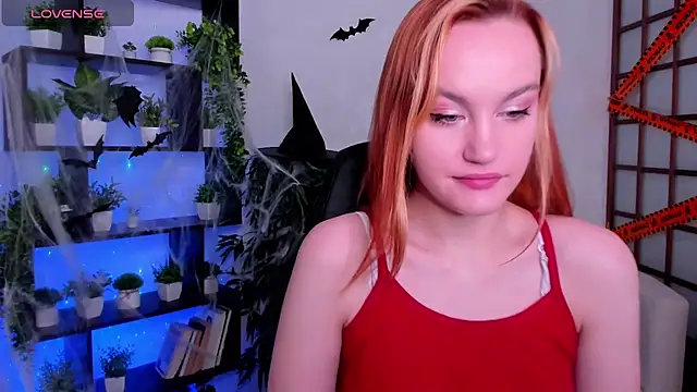 Snapshot of Ida_FaneStain chatting on November 2, 2025, 2:27 am Ida FaneStain online show from November 2, 2025, 2:27 am