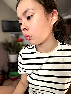 Snapshot of Idnkjustadeline chatting on September 16, 2025, 8:48 am Idnkjustadeline online show from September 16, 2025, 8:48 am