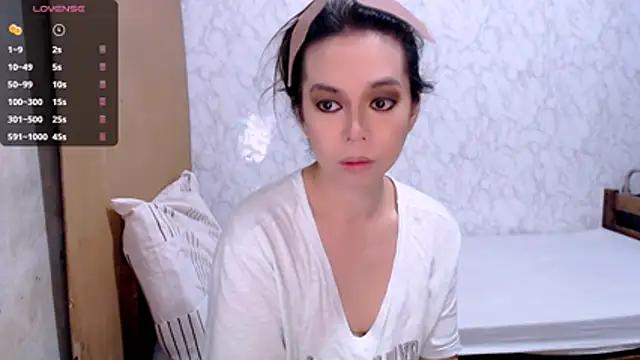 B0rn2Porn online show from October 23, 2025, 9:24 pm