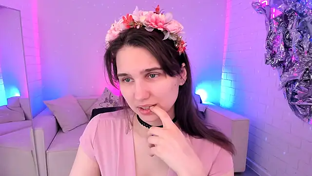 TessaMill online show from March 26, 2026, 5:17 am