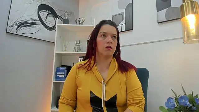 Snapshot of VeronicaBlake chatting on May 25, 2026, 1:21 pm VeronicaBlake online show from May 25, 2026, 1:21 pm