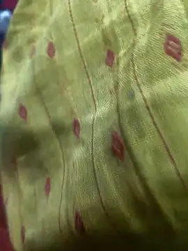 Dassing strip couple online show from February 25, 2026, 7:41 am