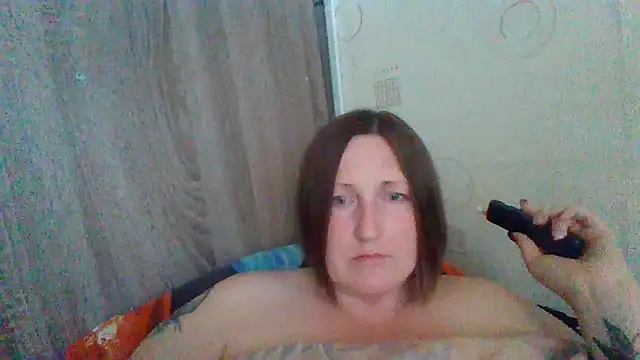 AllaSowinskaya online show from July 4, 2026, 9:48 am