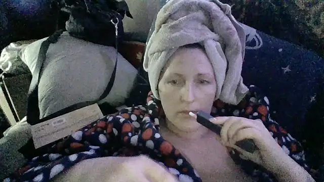 AllaSowinskaya online show from April 8, 2026, 7:54 am