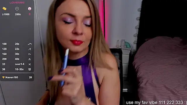 LovelyAria  online show from November 17, 2025, 9:30 pm