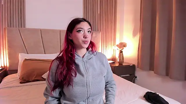 Victoria Beaumont online show from March 4, 2026, 11:40 am