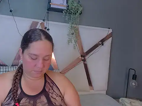 JenaCooper  online show from July 12, 2026, 11:33 am