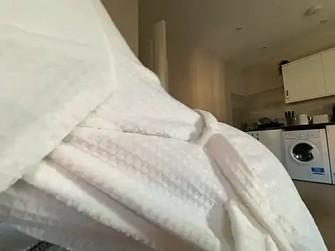 FrancescaXO online show from March 3, 2026, 3:19 pm