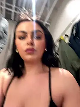 FrancescaXO online show from February 10, 2026, 2:16 pm