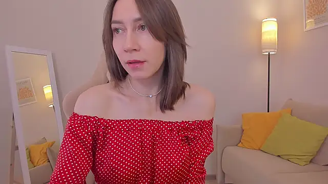 GoodGlamorGirl online show from February 12, 2026, 4:12 am