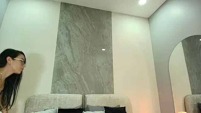 Snapshot of zoe_martins_ chatting on May 22, 2026, 5:44 pm zoe martins online show from May 22, 2026, 5:44 pm