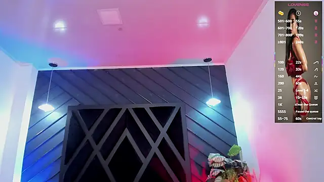 zoe martins  online show from December 20, 2025, 5:54 am