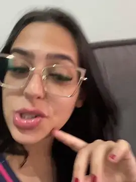 Snapshot of jujuarantes__2025 chatting on September 26, 2025, 3:41 pm jujuarantes 2025 online show from September 26, 2025, 3:41 pm