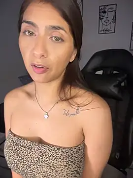 chicachocolate01 online show from July 4, 2026, 6:12 pm
