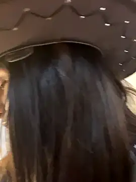 Snapshot of chicachocolate01 chatting on October 30, 2025, 2:10 am chicachocolate01 online show from October 30, 2025, 2:10 am