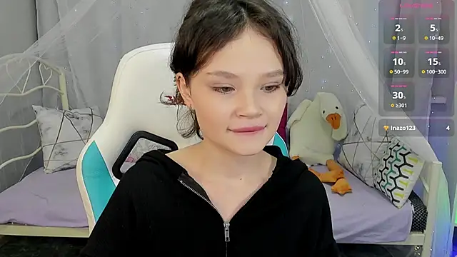 EmilyChaves online show from February 9, 2026, 6:55 am