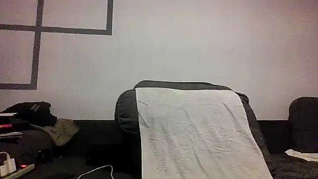 Snapshot of derKauz187 chatting on November 3, 2025, 8:01 pm derKauz187 online show from November 3, 2025, 8:01 pm
