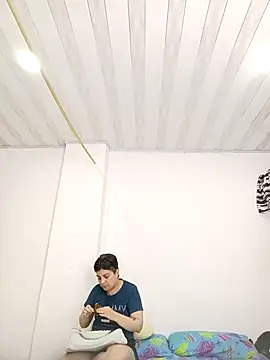 queemking online show from April 4, 2026, 1:12 am