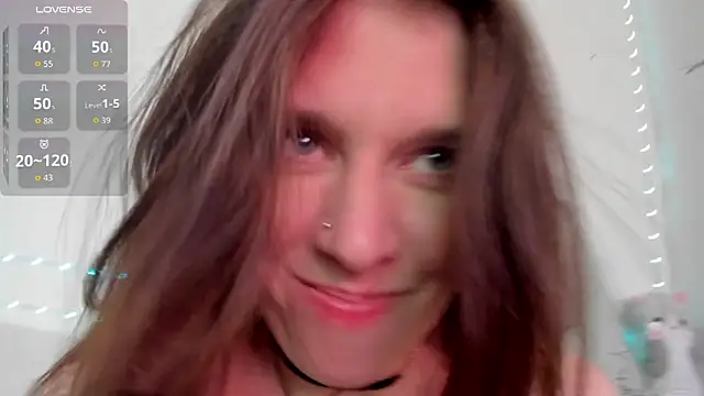 Lil Foxy9 online show from May 23, 2026, 4:44 am
