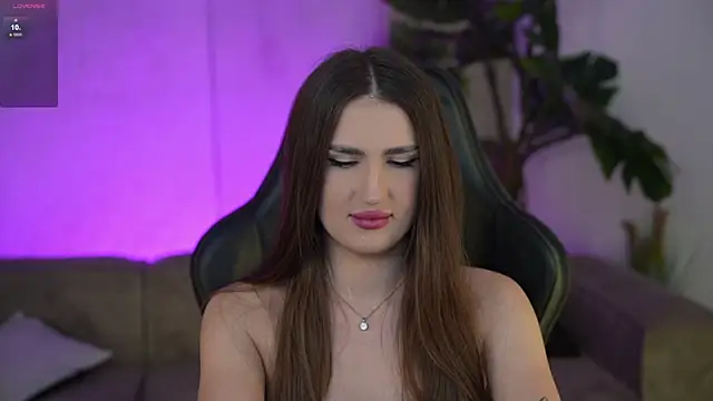 Goldie Flame online show from October 15, 2025, 2:32 am