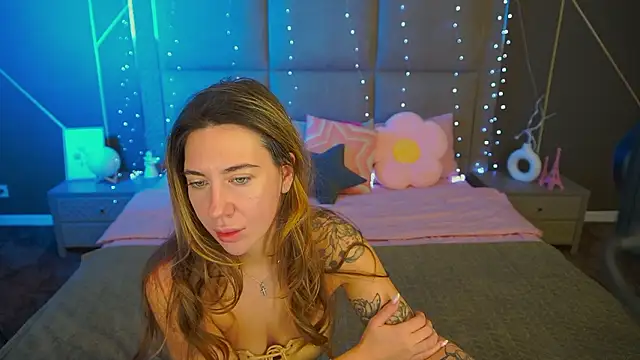 Snapshot of KateShanny chatting on February 2, 2026, 6:56 am KateShanny online show from February 2, 2026, 6:56 am