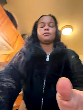 yummy0322 online show from November 12, 2025, 12:20 pm