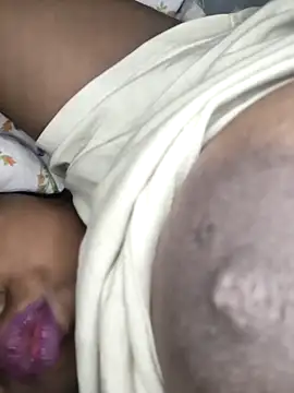 Sweet Liza04 online show from October 18, 2025, 8:11 pm