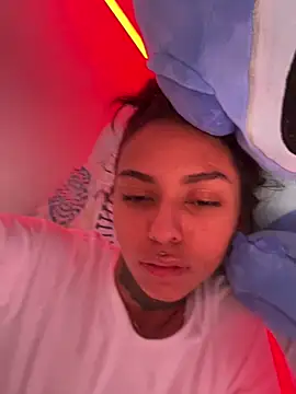 iamkatty  online show from September 11, 2025, 7:47 pm