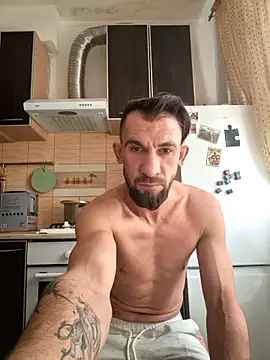 Snapshot of maikll989 chatting on March 29, 2026, 9:44 am maikll989 online show from March 29, 2026, 9:44 am