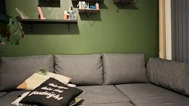 Eveline Beauty Kitty online show from December 18, 2025, 4:44 pm