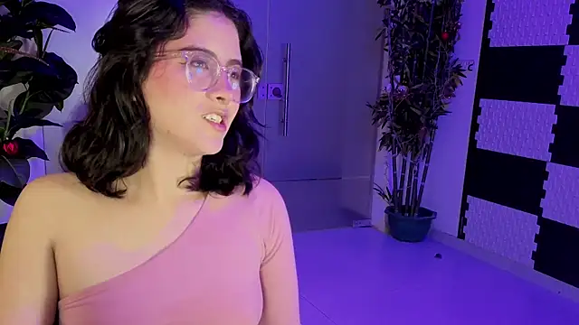 LiLLiAnderson online show from December 20, 2025, 11:46 am