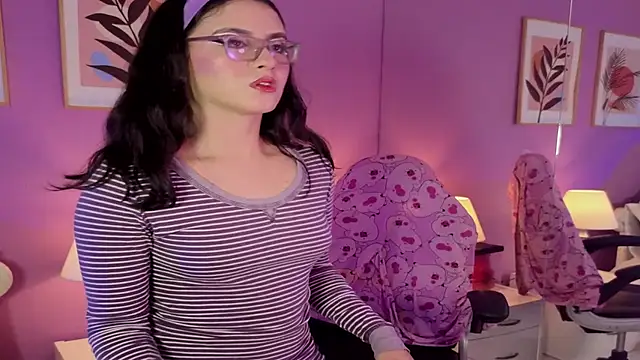 LiLLiAnderson online show from September 25, 2025, 11:49 am