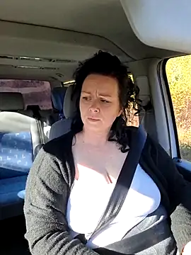 Chrissy Christal online show from October 16, 2025, 9:06 am