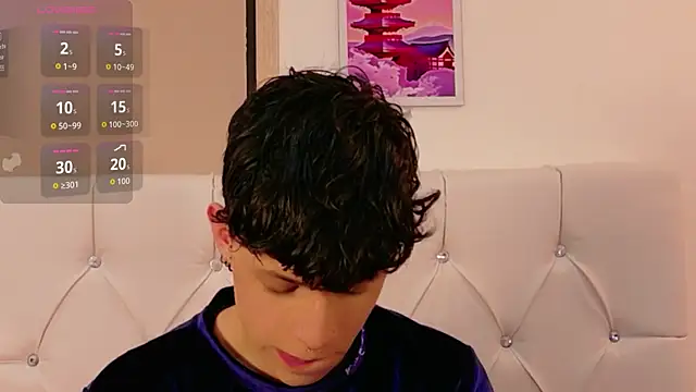 Axel  Evans online show from April 4, 2026, 11:06 am