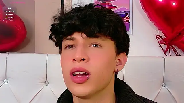 Snapshot of Axel__Evans chatting on February 20, 2026, 1:13 pm Axel Evans online show from February 20, 2026, 1:13 pm