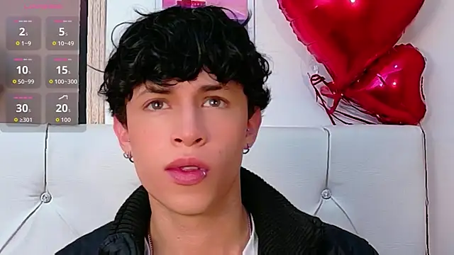 Snapshot of Axel__Evans chatting on February 18, 2026, 1:07 pm Axel Evans online show from February 18, 2026, 1:07 pm