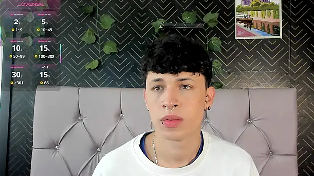 Axel  Evans online show from July 27, 2026, 1:51 pm