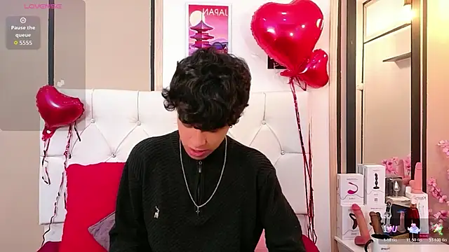 Snapshot of Axel__Evans chatting on February 12, 2026, 1:11 pm Axel Evans online show from February 12, 2026, 1:11 pm