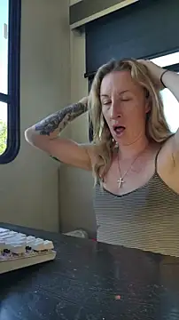 Snapshot of bmorganne420 chatting on January 14, 2026, 4:43 pm bmorganne420 online show from January 14, 2026, 4:43 pm