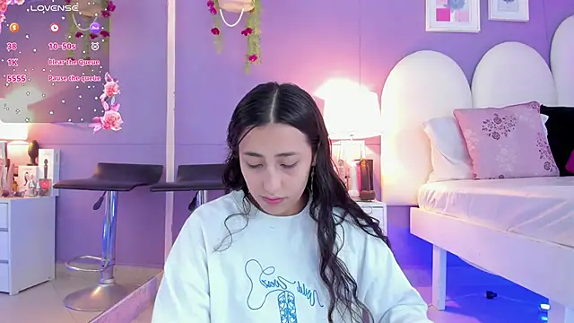 my aleja  online show from October 28, 2025, 12:48 pm