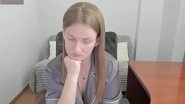 Alisha Skyes online show from April 8, 2026, 3:52 am