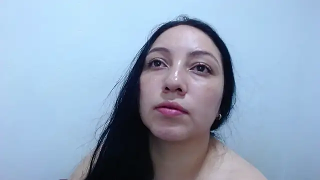 carolina zabala 19 online show from June 14, 2026, 2:24 am