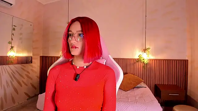 daphne courtis online show from March 30, 2026, 3:08 am