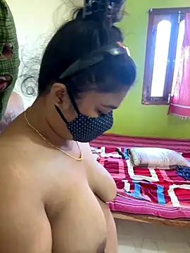 SwatiCam online show from September 19, 2025, 4:16 am