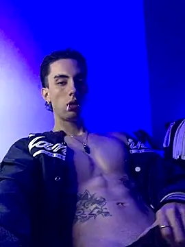 redmen69 online show from September 29, 2025, 2:07 am