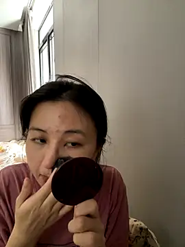 haiyan125216 online show from September 13, 2025, 6:02 am